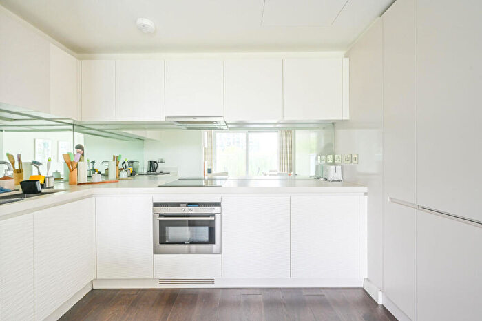 1 Bedroom Flat For Sale In Pan Peninsula, , Docklands, London, E14