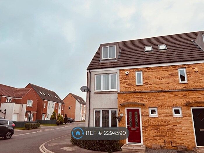 4 Bedroom Semi-Detached House To Rent In North Burn Close, Stockton-On-Tees, TS18