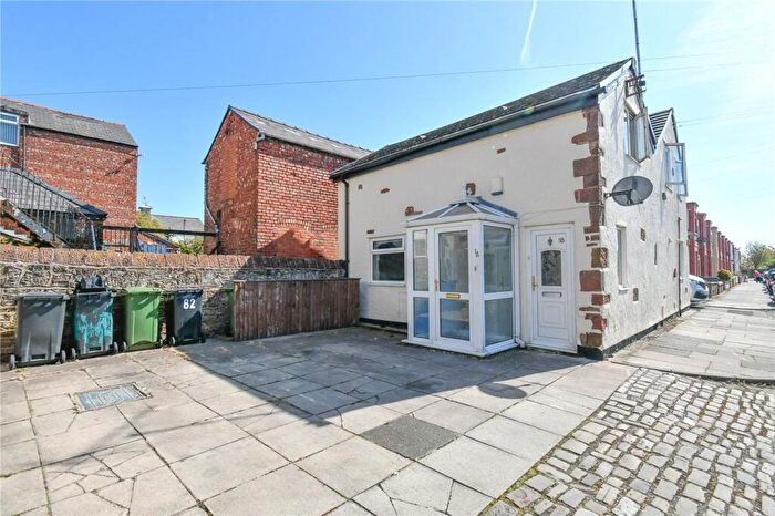 2 Bedroom Flat For Sale In Melrose Avenue, Hoylake, Wirral, CH47