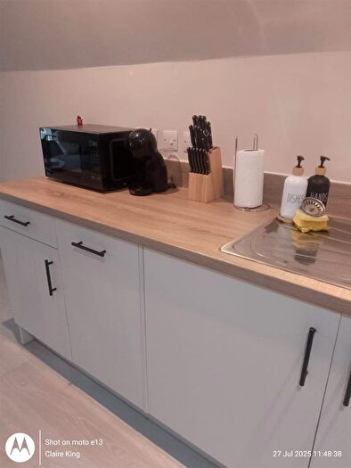 1 Bedroom Flat To Rent In North Street, Leeds, LS2