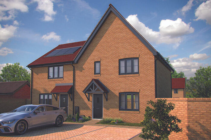 3 Bedroom Semi-Detached House For Sale In Curbridge, Botley, SO30