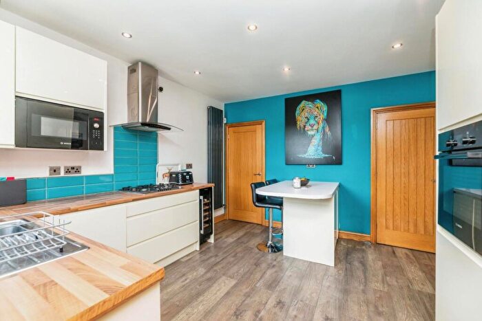 2 Bedroom Cottage For Sale In The Square, Harley, Rotherham, S62