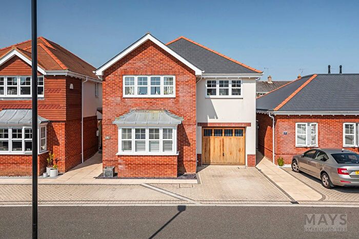 4 Bedroom Detached House For Sale In Swann Hill Gardens, Upton, BH16