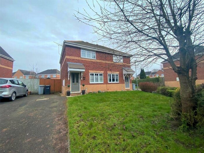 3 Bedroom Semi-Detached House To Rent In Conrad Close, Crewe, CW1