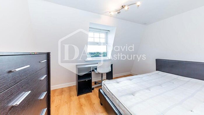 3 Bedroom Apartment To Rent In Criterion Mews, Archway Holloway, London, N19