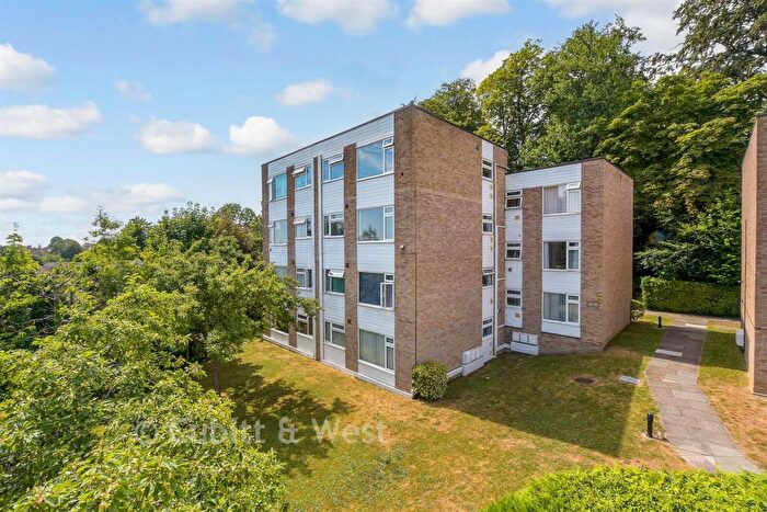 2 Bedroom Flat For Sale In Downswood, Reigate, Surrey, RH2