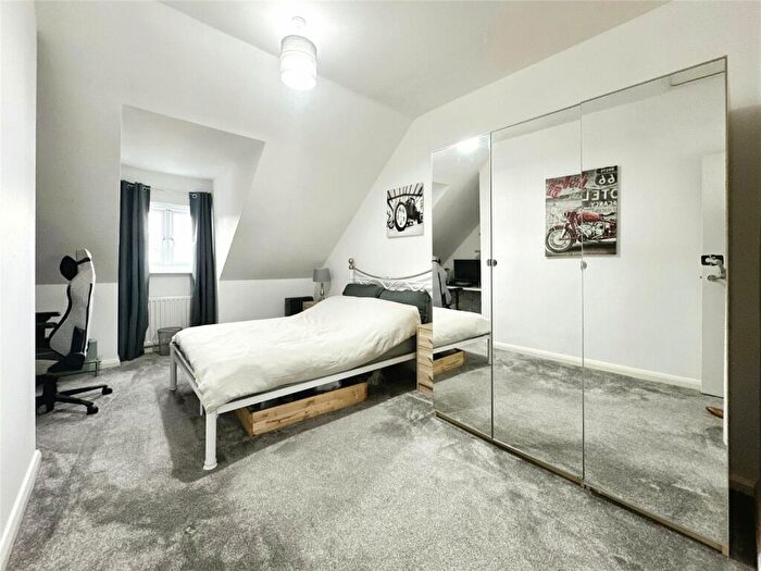 3 Bedroom End Of Terrace House For Sale In Manse Farm Mews, Cudworth, Barnsley, South Yorkshire, S72