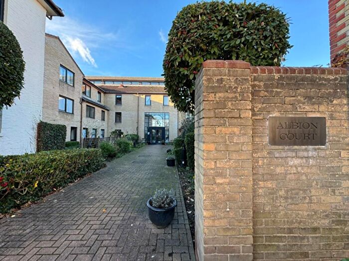 1 Bedroom Flat To Rent In Albion Court, Queen Street, Chelmsford, Essex, CM2