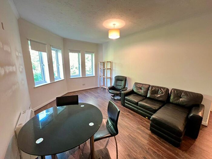 2 Bedroom Apartment To Rent In Paradise Square, Oxford, OX1