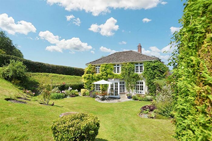 3 Bedroom Detached House For Sale In White Pit, Shillingstone, Blandford Forum, DT11