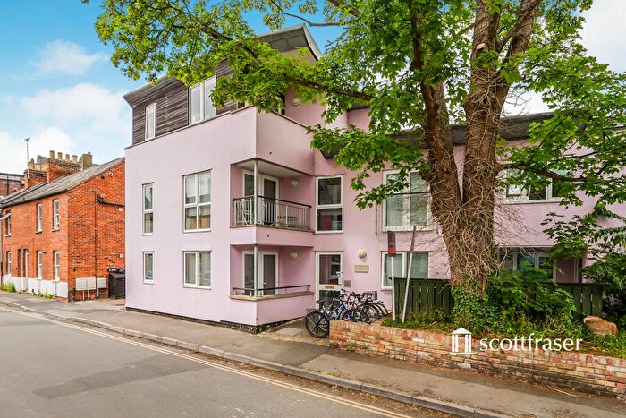 1 Bedroom Flat To Rent In Circus Street, East Oxford, OX4