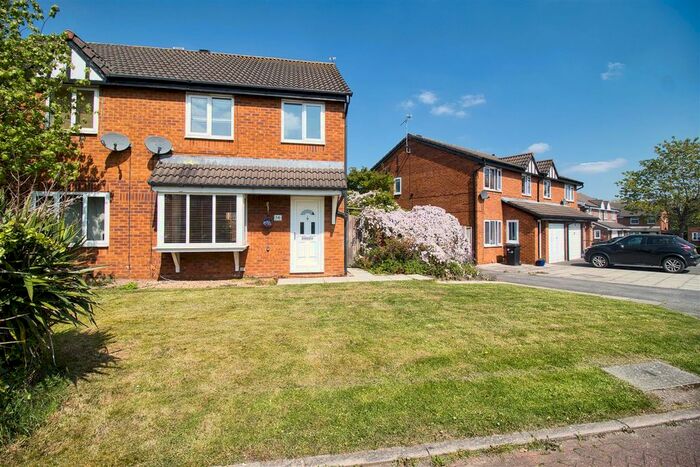 3 Bedroom Semi-Detached House To Rent In Byron Close, Middlewich, CW10