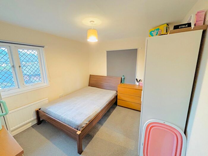 3 Bedroom Terraced House To Rent In Alison Close, Beckton, London, E6
