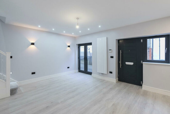 2 Bedroom Terraced House To Rent In Paper Mews, Dorking, RH4