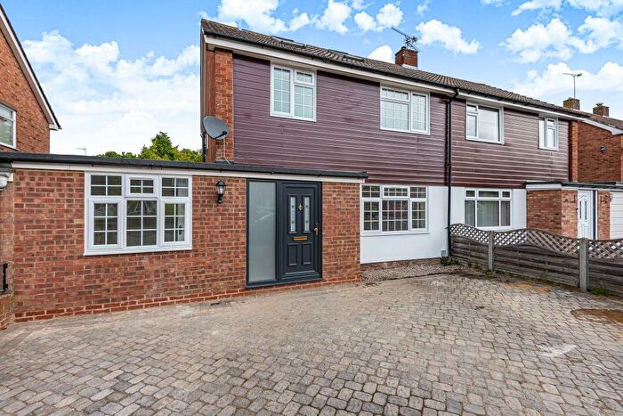 6 Bedroom Terraced House To Rent In Hazel Road, , Camberley, GU16