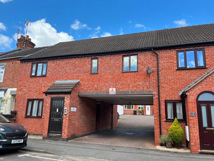 1 Bedroom Flat To Rent In Crompton Street, Warwick, CV34