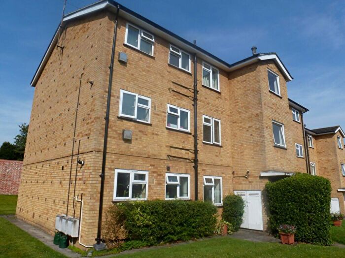 2 Bedroom Property To Rent In Upper Town Centre, Guildford, GU1