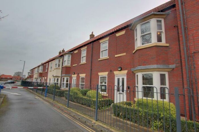 2 Bedroom Apartment To Rent In Grovehill Road, Beverley, HU17
