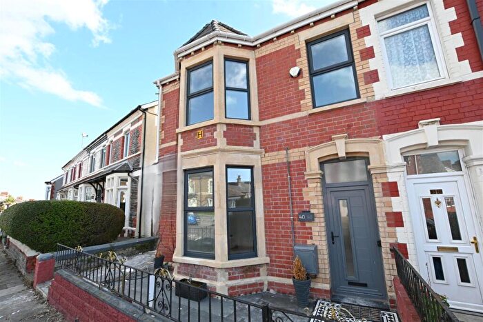 4 Bedroom End Of Terrace House For Sale In Court Road, Barry, CF63