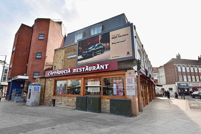 Studio To Rent In Fife Road, Kingston Upon Thames, KT1