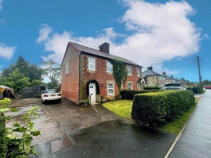 3 Bedroom Semi-Detached House For Sale In Wattisfield Road, Walsham Le Willows, IP31