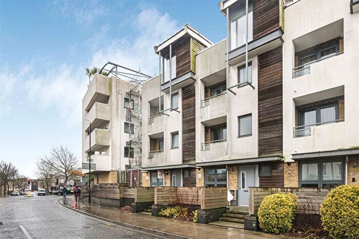 4 Bedroom End Of Terrace House To Rent In New England Street, Brighton, BN1