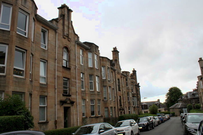 2 Bedroom Flat To Rent In South Park Drive, Paisley, PA2