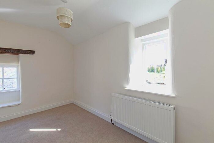 2 Bedroom Cottage For Sale In Middleton-By-Youlgrave, Bakewell, DE45
