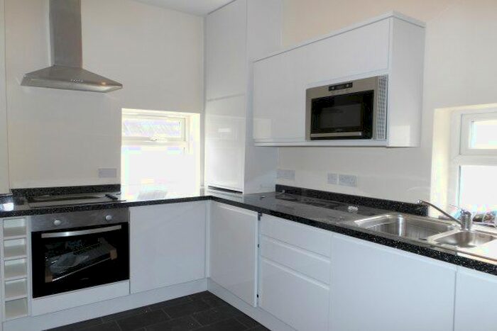 2 Bedroom Flat To Rent In Church Road, Southport, PR9