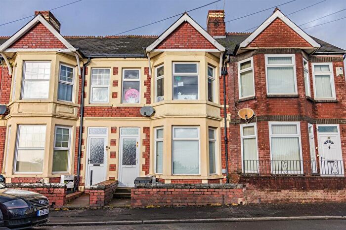 3 Bedroom Terraced House For Sale In Dock View Road, Barry, CF63