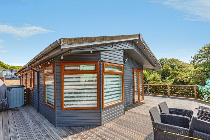 2 Bedroom Detached Bungalow For Sale In Barley Lane, Shearbarn Holiday Park, Hastings, TN35
