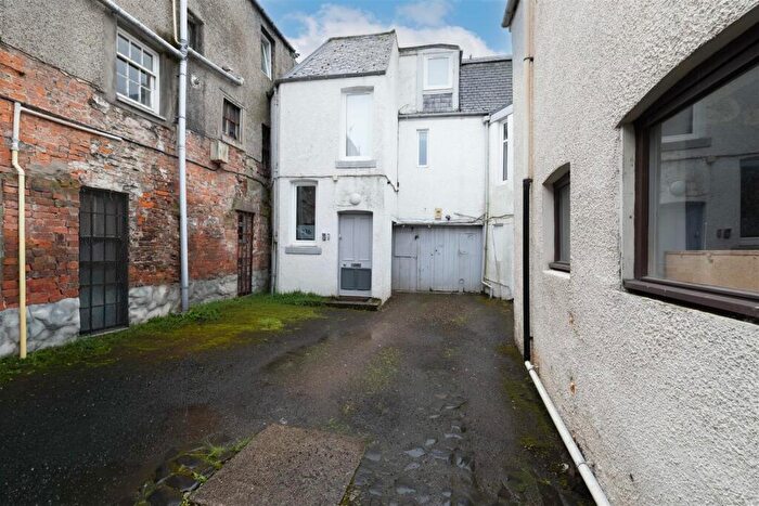 2 Bedroom Flat For Sale In High Street, Perth, PH1