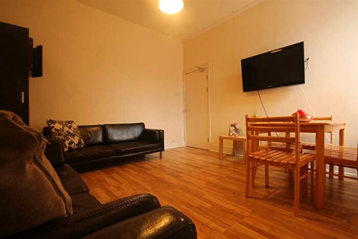 5 Bedroom Maisonette To Rent In Hazelwood Avenue, Jesmond, NE2