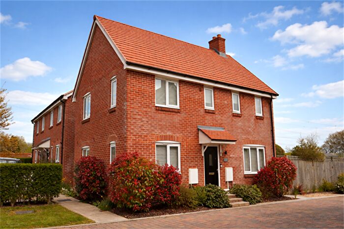 3 Bedroom Detached House For Sale In Rhodes Way, Billingshurst, West Sussex, RH14