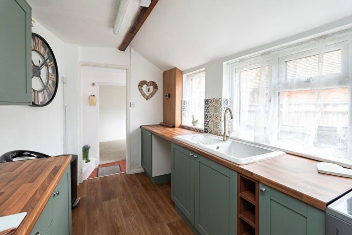 3 Bedroom Semi-detached House For Sale In Stane Street, Ockley, Dorking, RH5