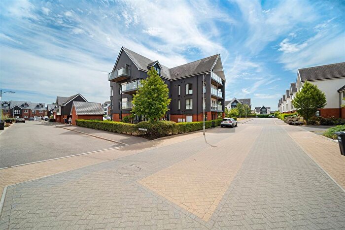 2 Bedroom Property For Sale In Huxley Drive, Oxted, RH8