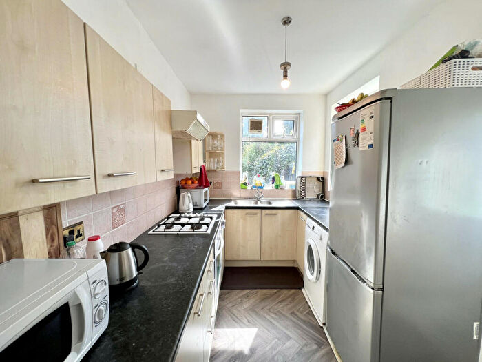 4 Bedroom Semi-Detached House To Rent In Parkville Road, Manchester, M20