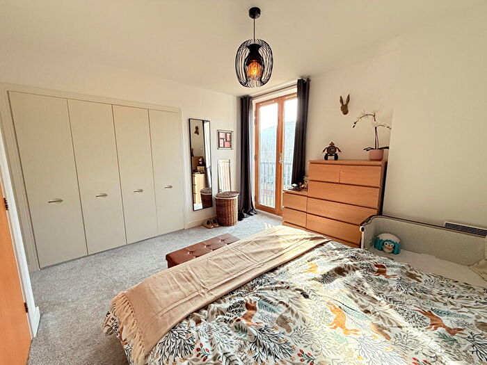 2 Bedroom Flat For Sale In Cornwood House, Cornwood Lane, Dickens Heath, B90