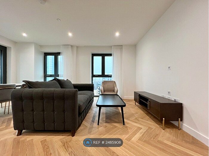 3 Bedroom Flat To Rent In Emperor Point, London, N4