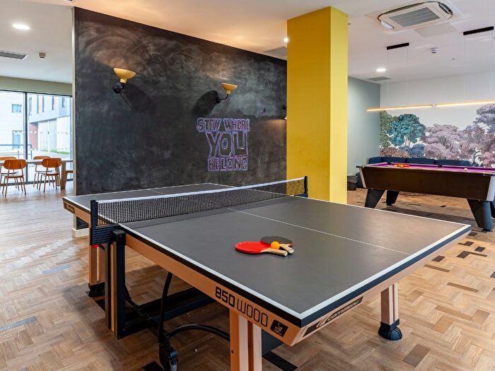 1 Bedroom Flat To Rent In High Street, Swansea, SA1