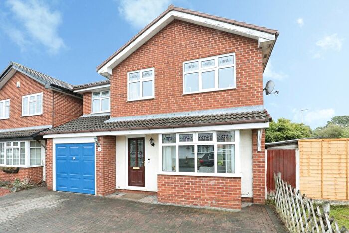 4 Bedroom Detached House For Sale In Aysgarth Avenue, Crewe, Cheshire, CW1