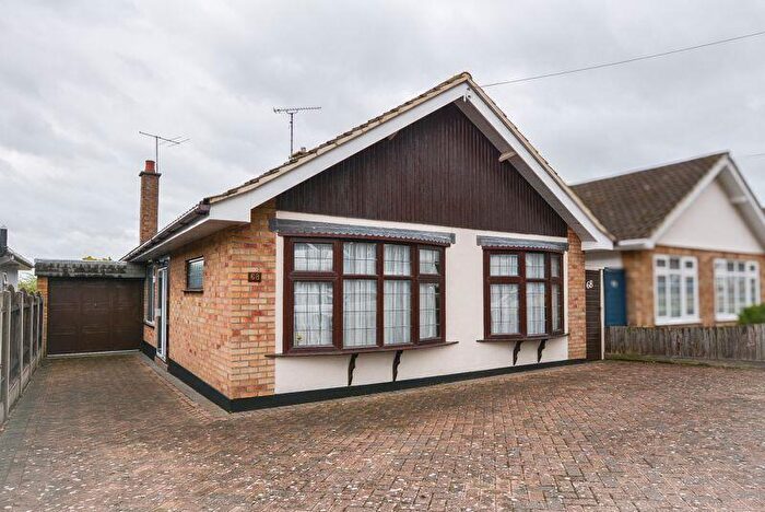 2 Bedroom Detached Bungalow For Sale In Ashurst Avenue, Southend-On-Sea, SS2