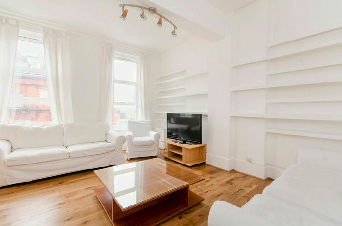 1 Bedroom Flat To Rent In Balham High Road, Balham, London, SW12
