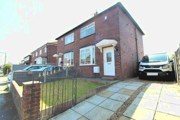 2 Bedroom Semi-Detached House To Rent In Woodbank Avenue, Bredbury, Stockport, SK6