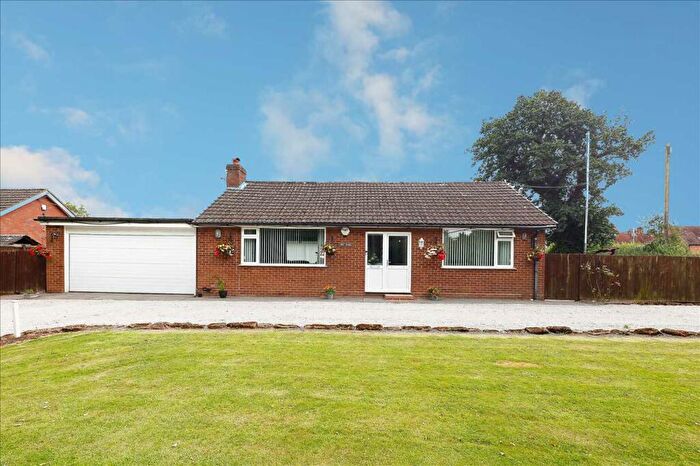2 Bedroom Bungalow For Sale In The Oaks, Bentleys Lane, Maxstoke, B46