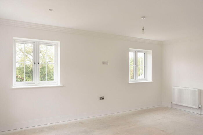 5 Bedroom Detached House For Sale In Little Copse, Astrope, Hertfordshire, HP23