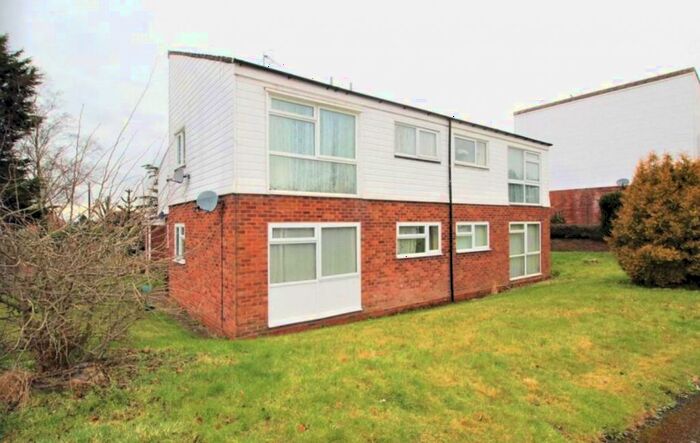 1 Bedroom Flat To Rent In Pennine Road, Bromsgrove, B61