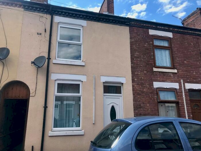 3 Bedroom Terraced House To Rent In Oak Street, Burton-On-Trent, DE14
