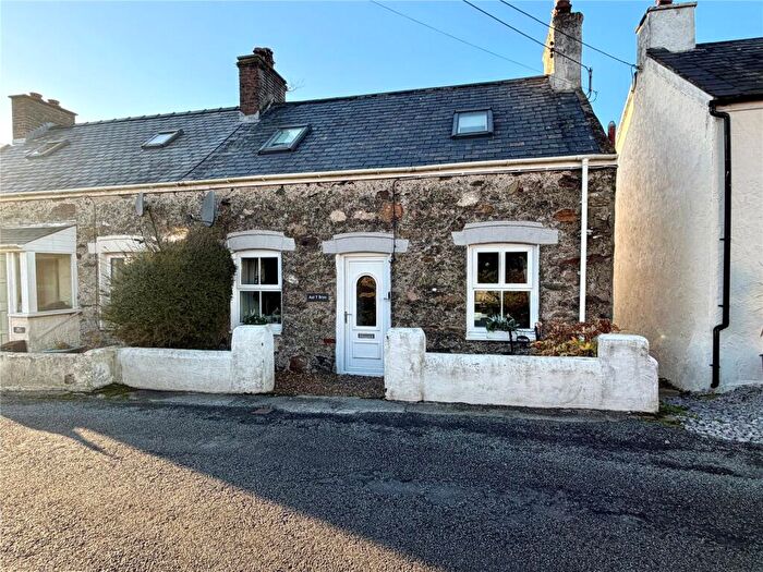 3 Bedroom Semi Detached House For Sale In Carreglefn, Amlwch, Isle Of Anglesey, LL68