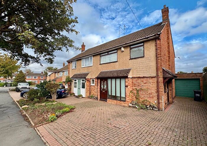 3 Bedroom Semi-Detached House For Sale In Landcross Drive, Abington Vale, NN3